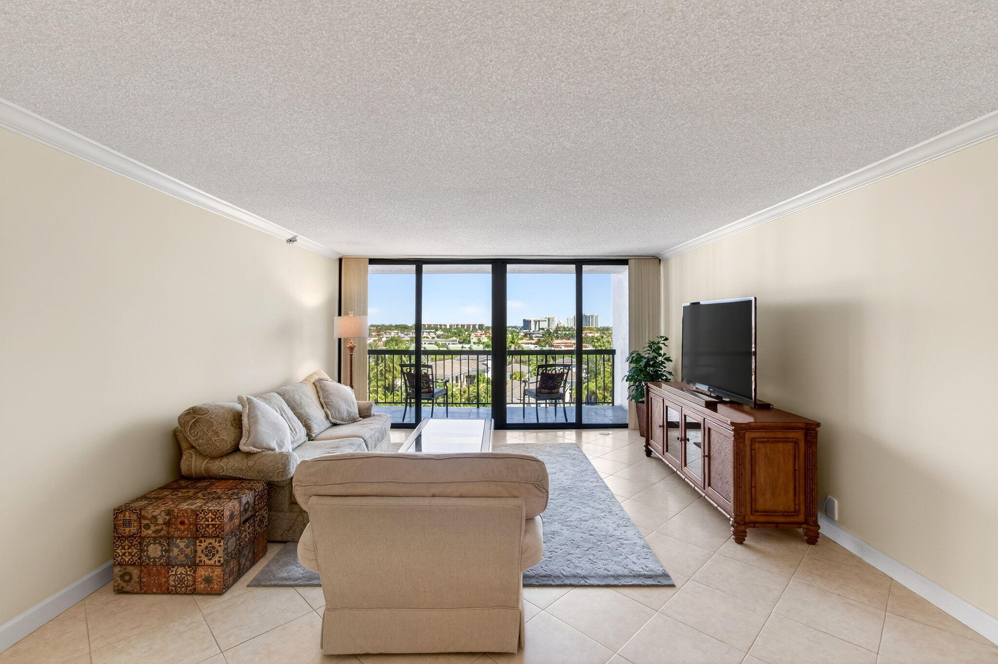 BRAEMAR ISLE CONDO - Residential