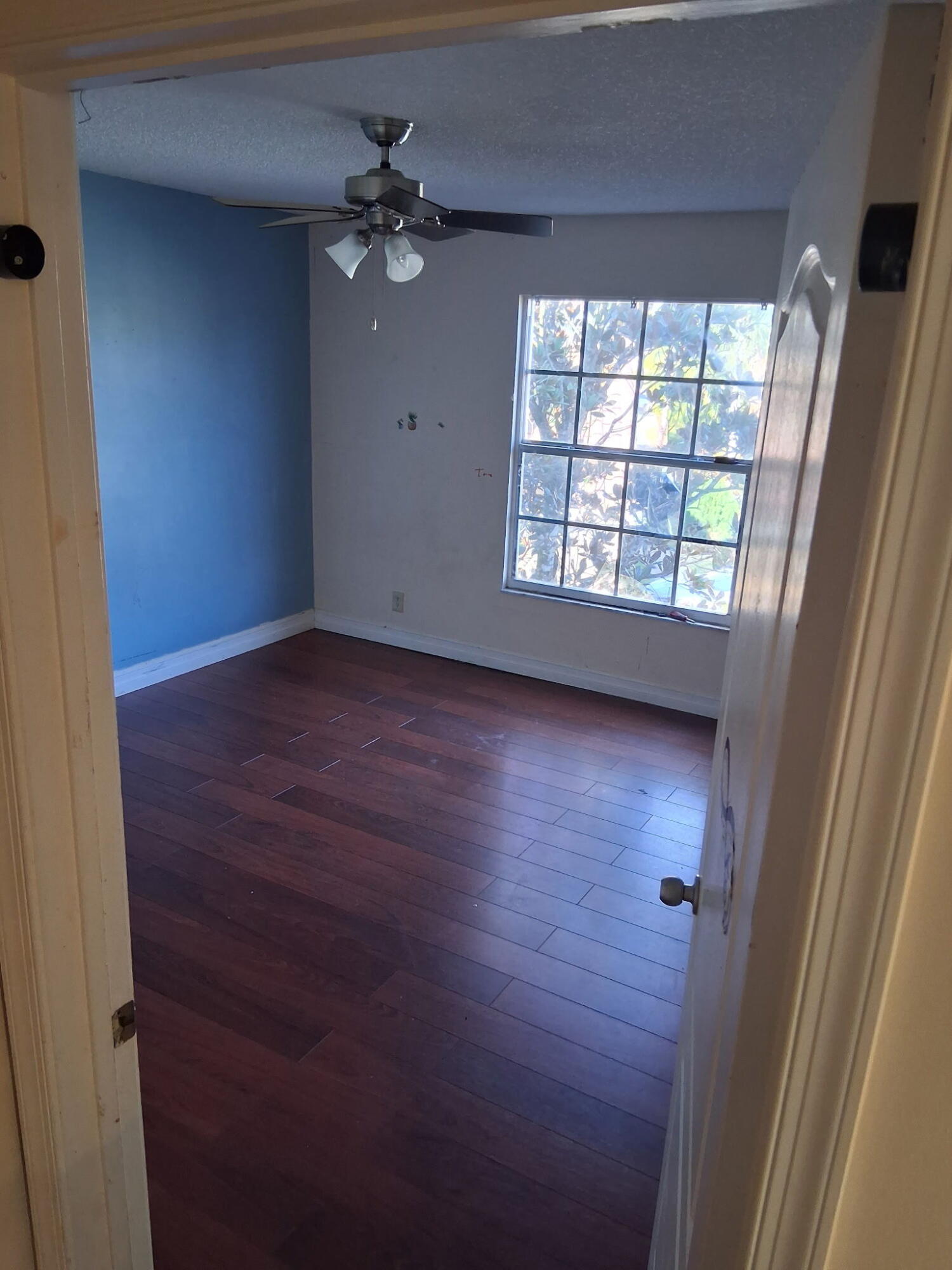 WOODSIDE ESTATES - Residential