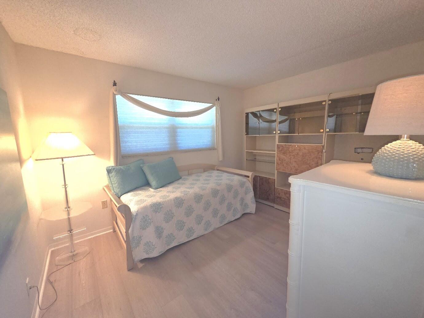 2101 W Woolbright Road J102