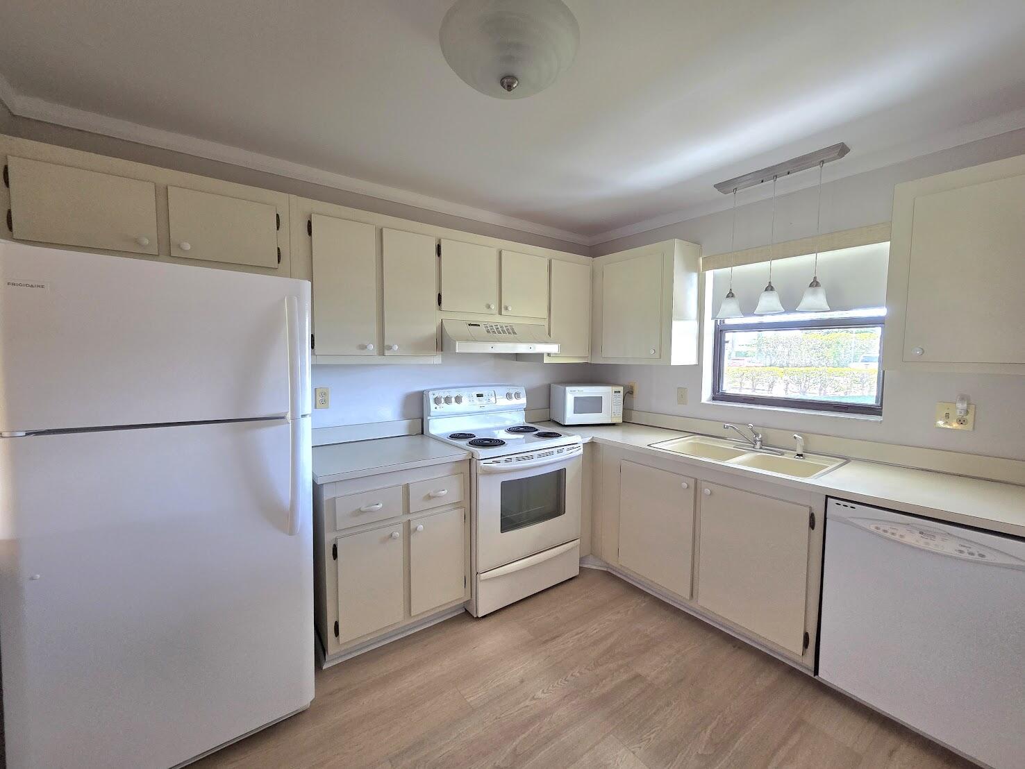 VENETIAN TERRACE CONDO - Residential