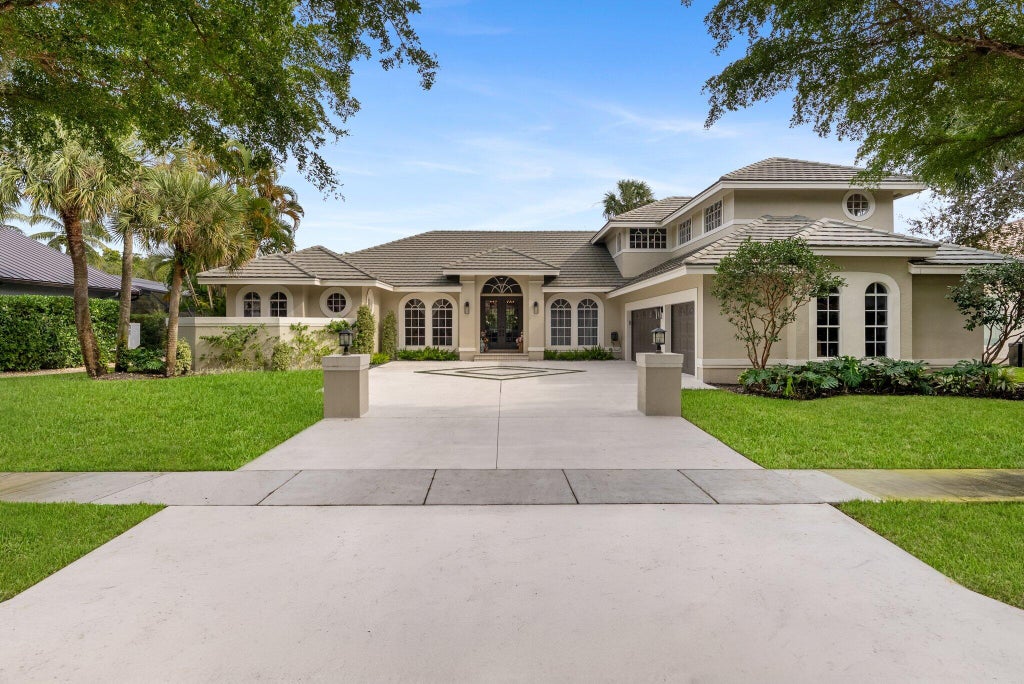 Photo of 1100 SW 21st Avenue, Boca Raton, FL 33486 (MLS # R11148133)