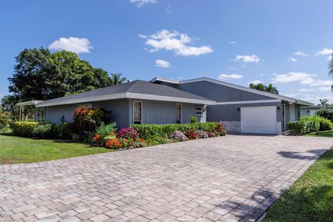 Single Family Residence in Palm Beach Gardens FL 13764 Whispering Lakes Lane Ln.jpg
