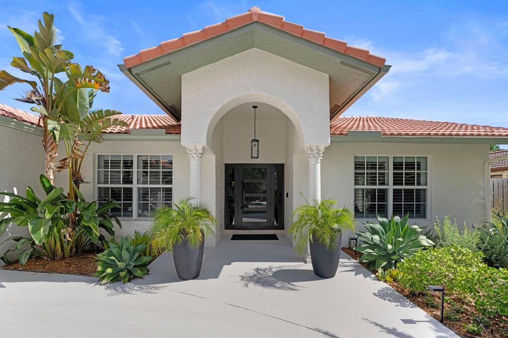 Photo of 1341 SW 17th Street, Boca Raton, FL 33486 (MLS # R11092523)