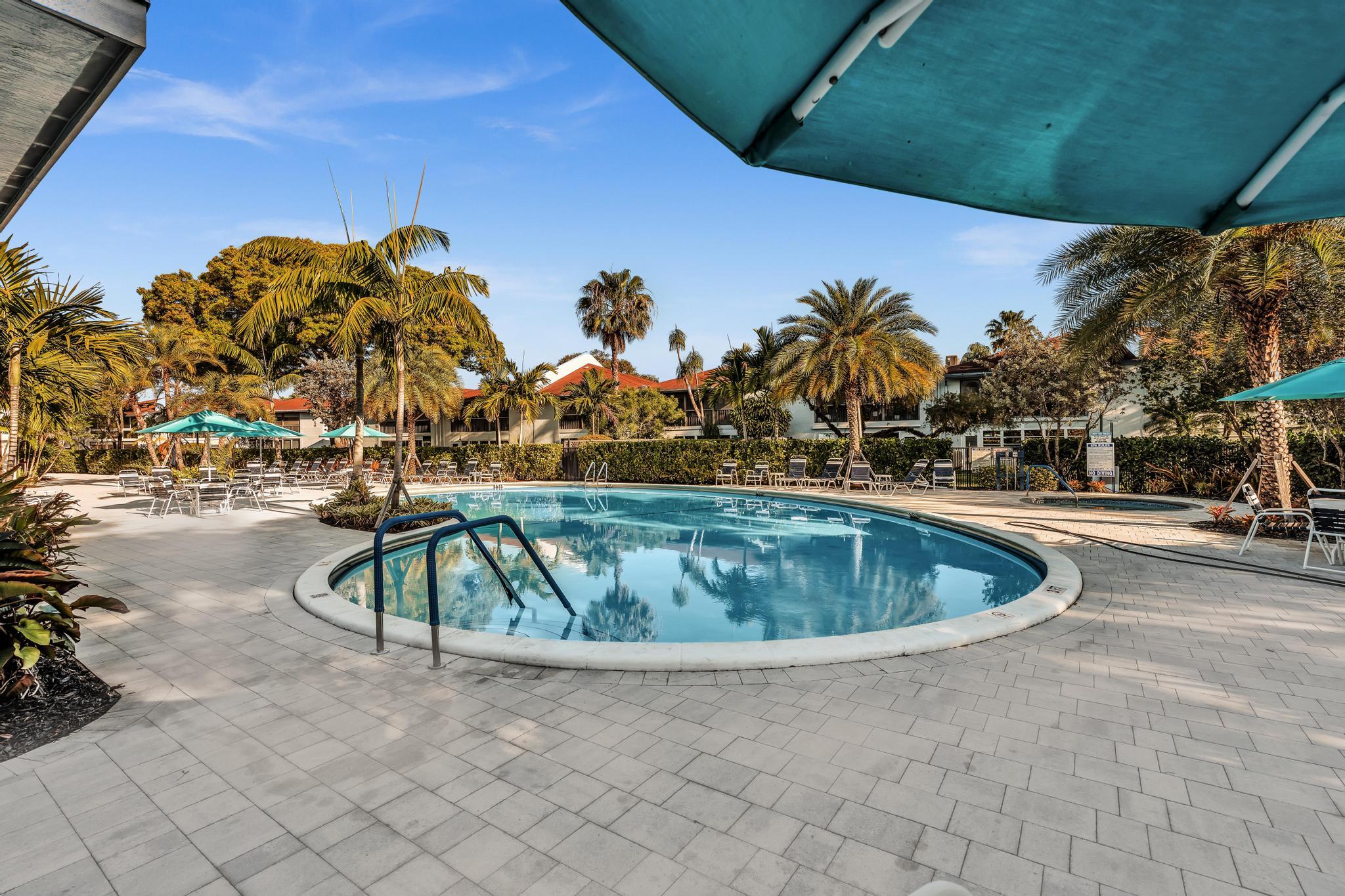 VILLAGES OF ORIOLE DEAUVILLE CONDO - Residential