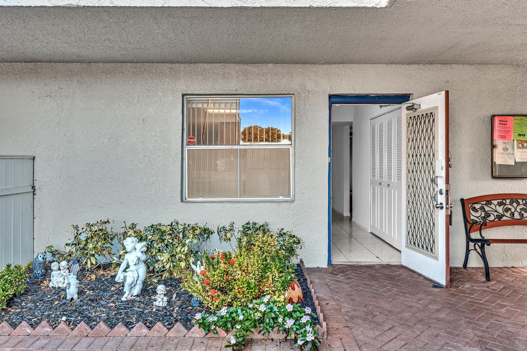 VILLAGES OF ORIOLE DEAUVILLE CONDO - Residential