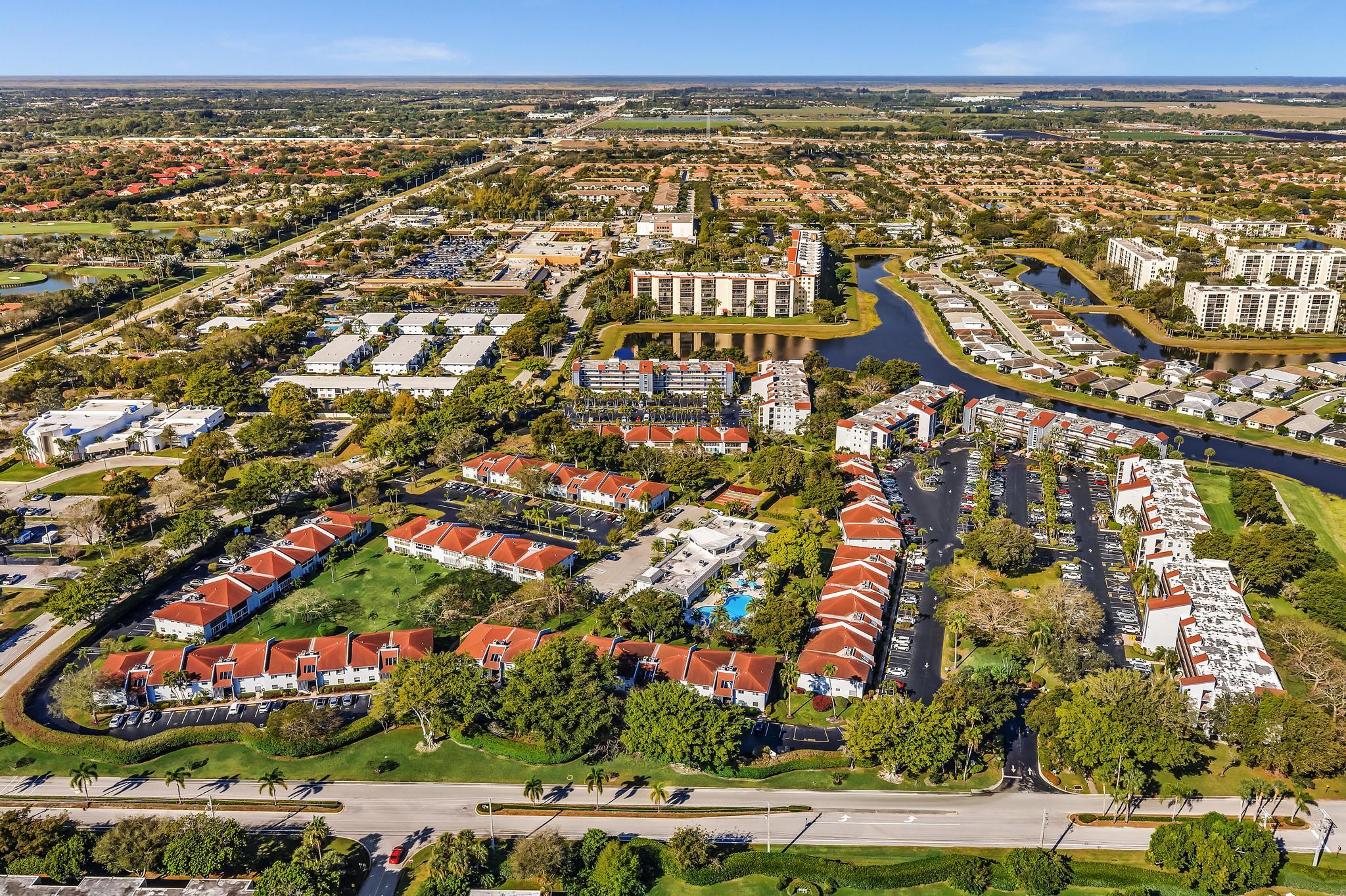 VILLAGES OF ORIOLE DEAUVILLE CONDO - Residential