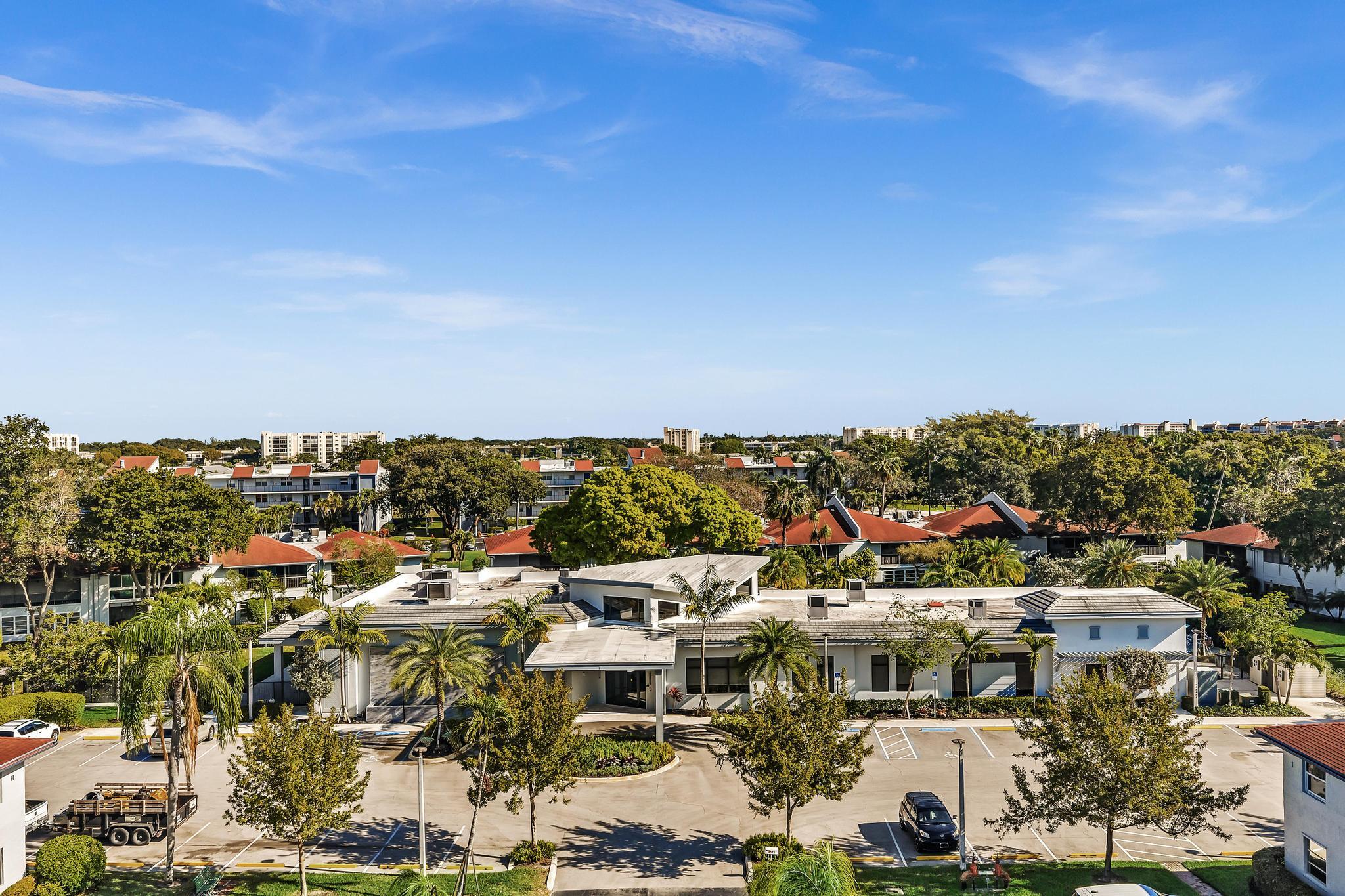 VILLAGES OF ORIOLE DEAUVILLE CONDO - Residential