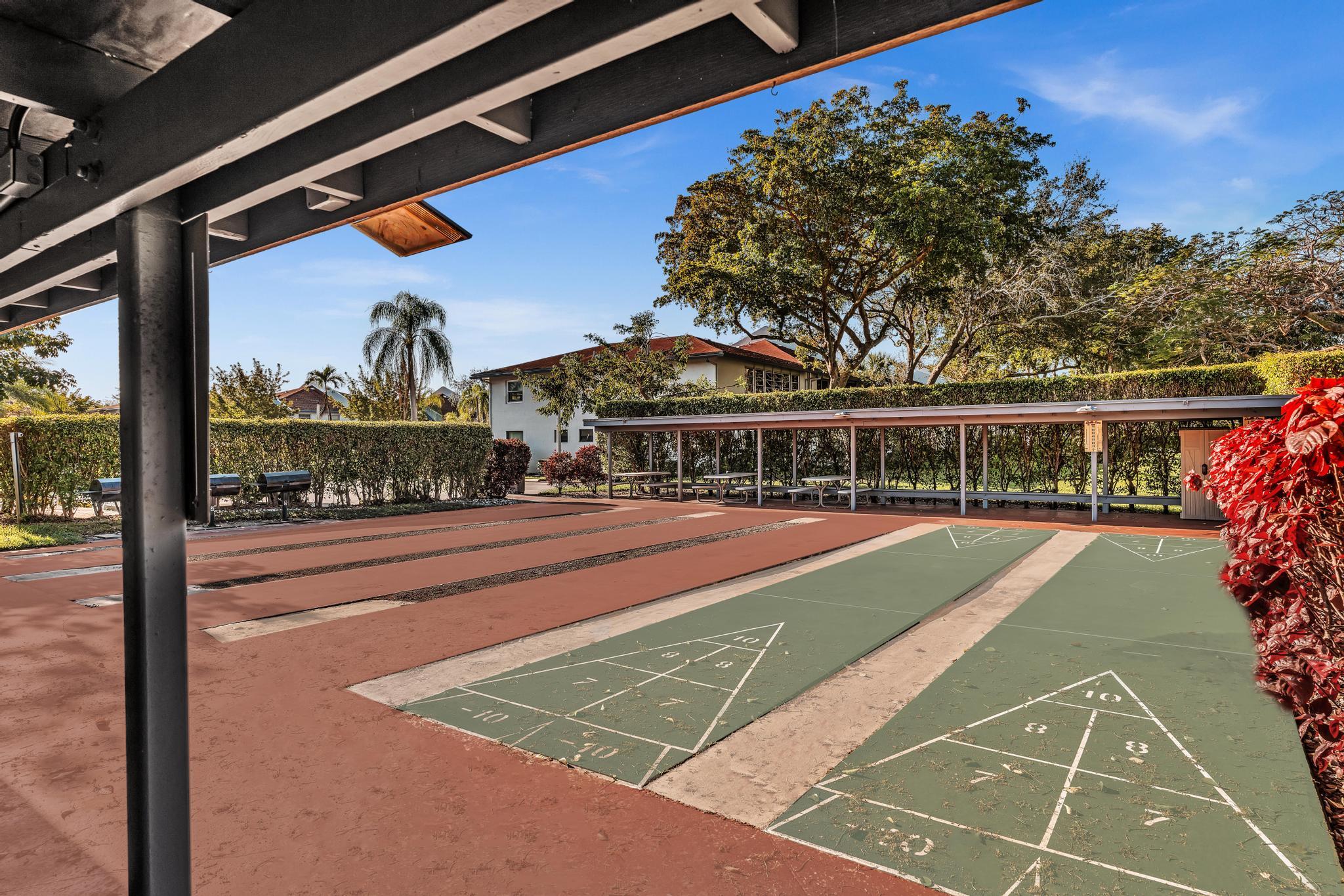 VILLAGES OF ORIOLE DEAUVILLE CONDO - Residential