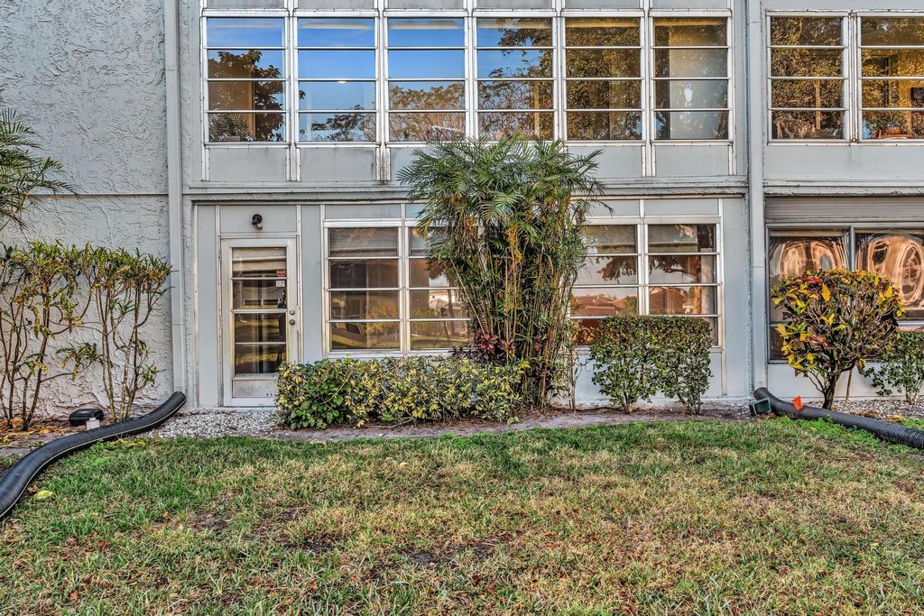 Photo of 6650 S Oriole Boulevard #1040, Delray Beach, FL 33446 (MLS # R11165702)