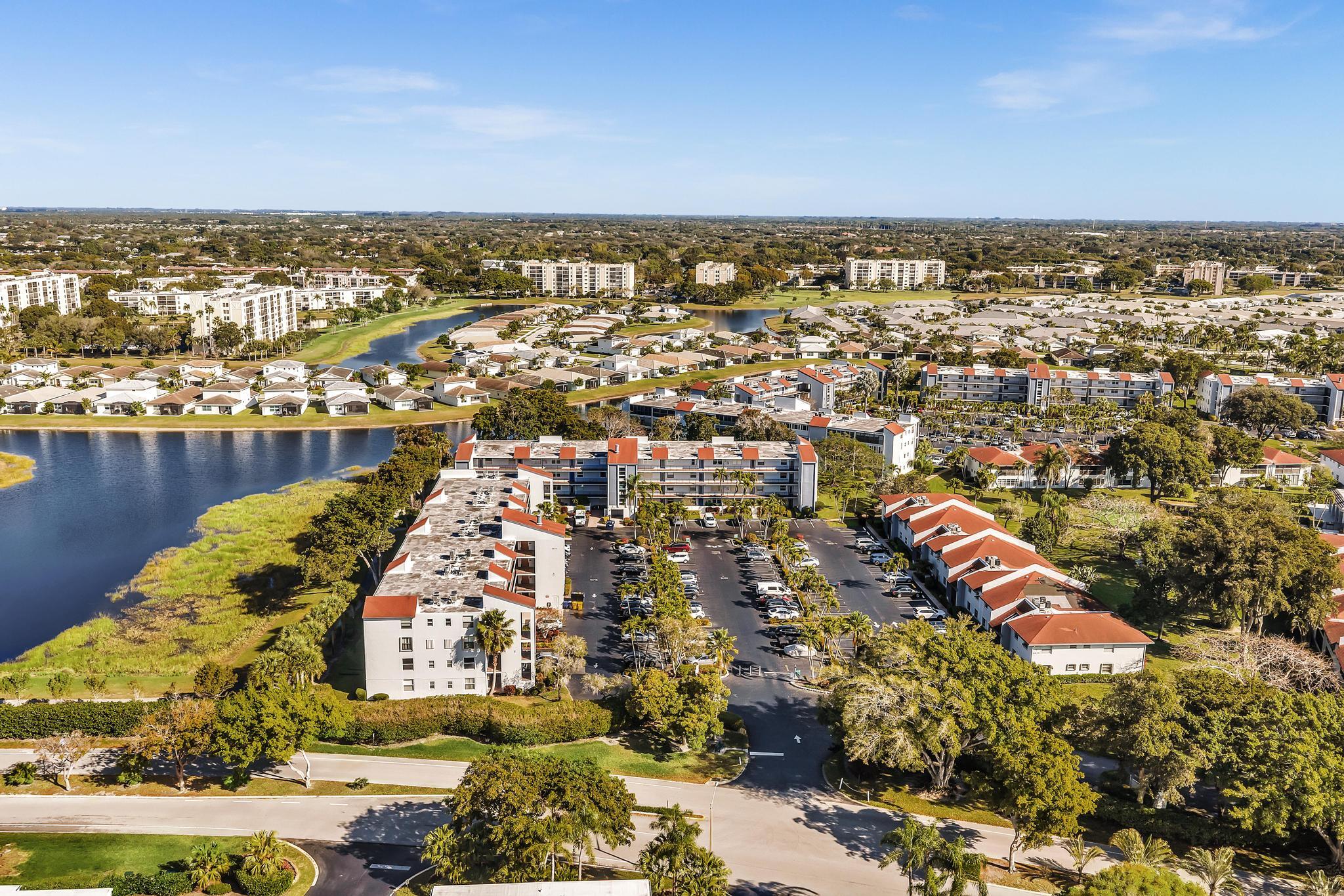 VILLAGES OF ORIOLE DEAUVILLE CONDO - Residential