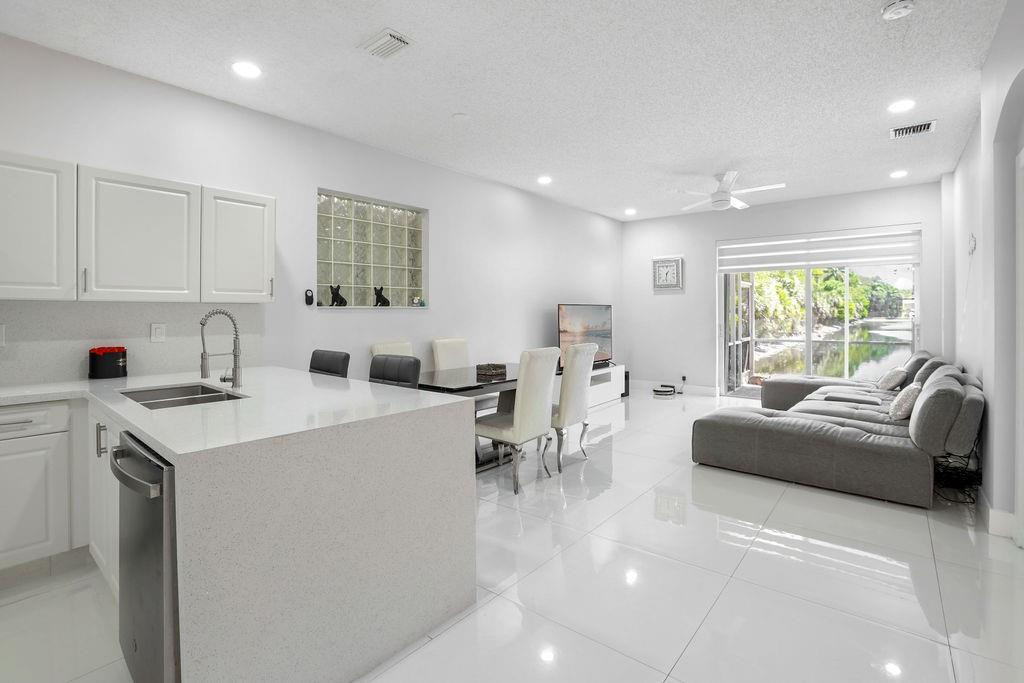 Lyons West 137-40 B - Residential Lease