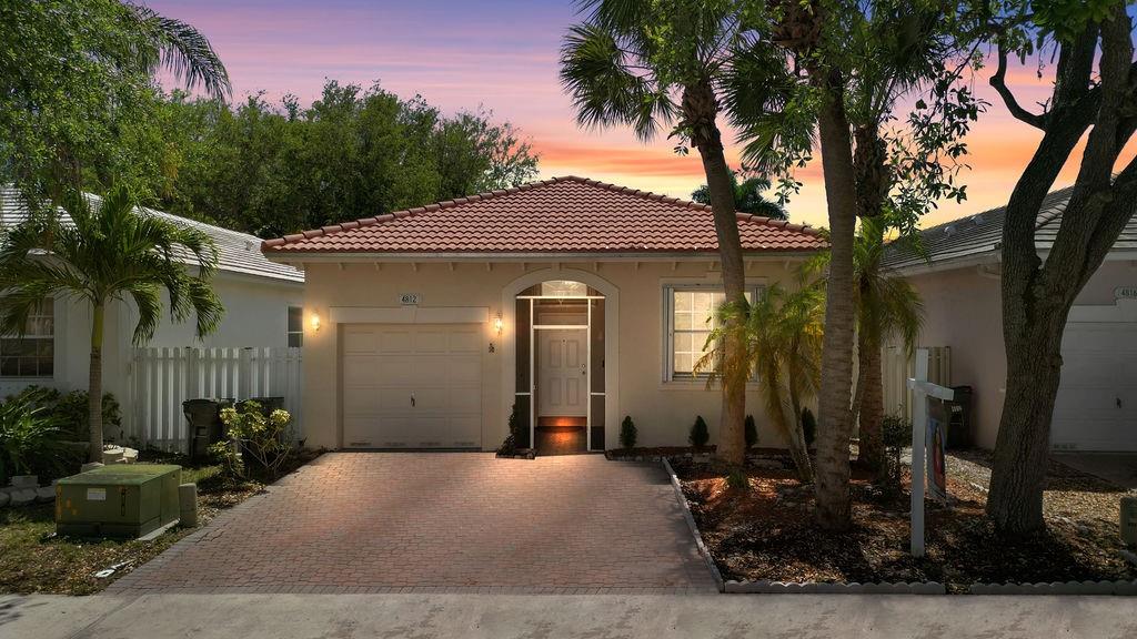 Turnkey fully upgraded!!! 3/2 home with canal and preserve views in a gated community. Modern kitchen with new cabinets, quartz counters, and stainless steel appliances. Porcelain floors, updated bathrooms, fresh paint. New roof and full hurricane protection. High-end feel. Screened terrace, peaceful setting. Close to highways, shopping, parks, and more. Quick approval, move inmediately. Bonus room could be use as the 4th bedroom!