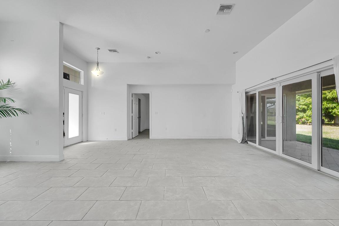 PORT ST LUCIE SECTION 14 - Residential