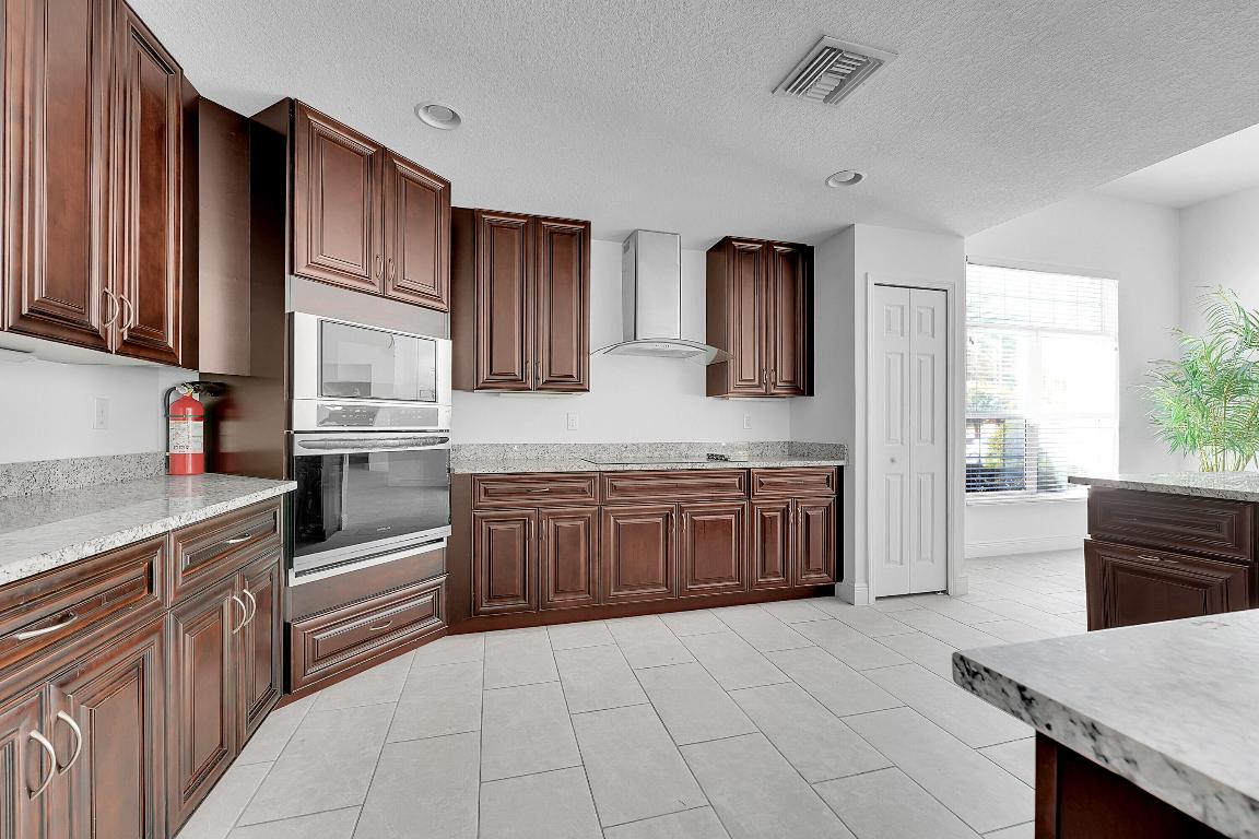 PORT ST LUCIE SECTION 14 - Residential