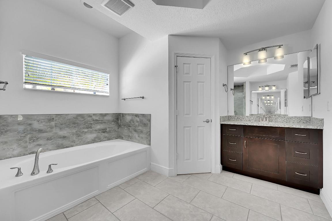 PORT ST LUCIE SECTION 14 - Residential