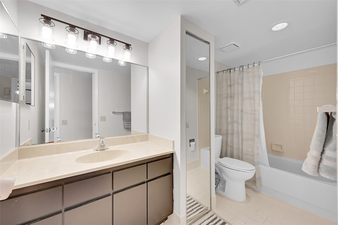 Village of Woodland Lakes - Residential