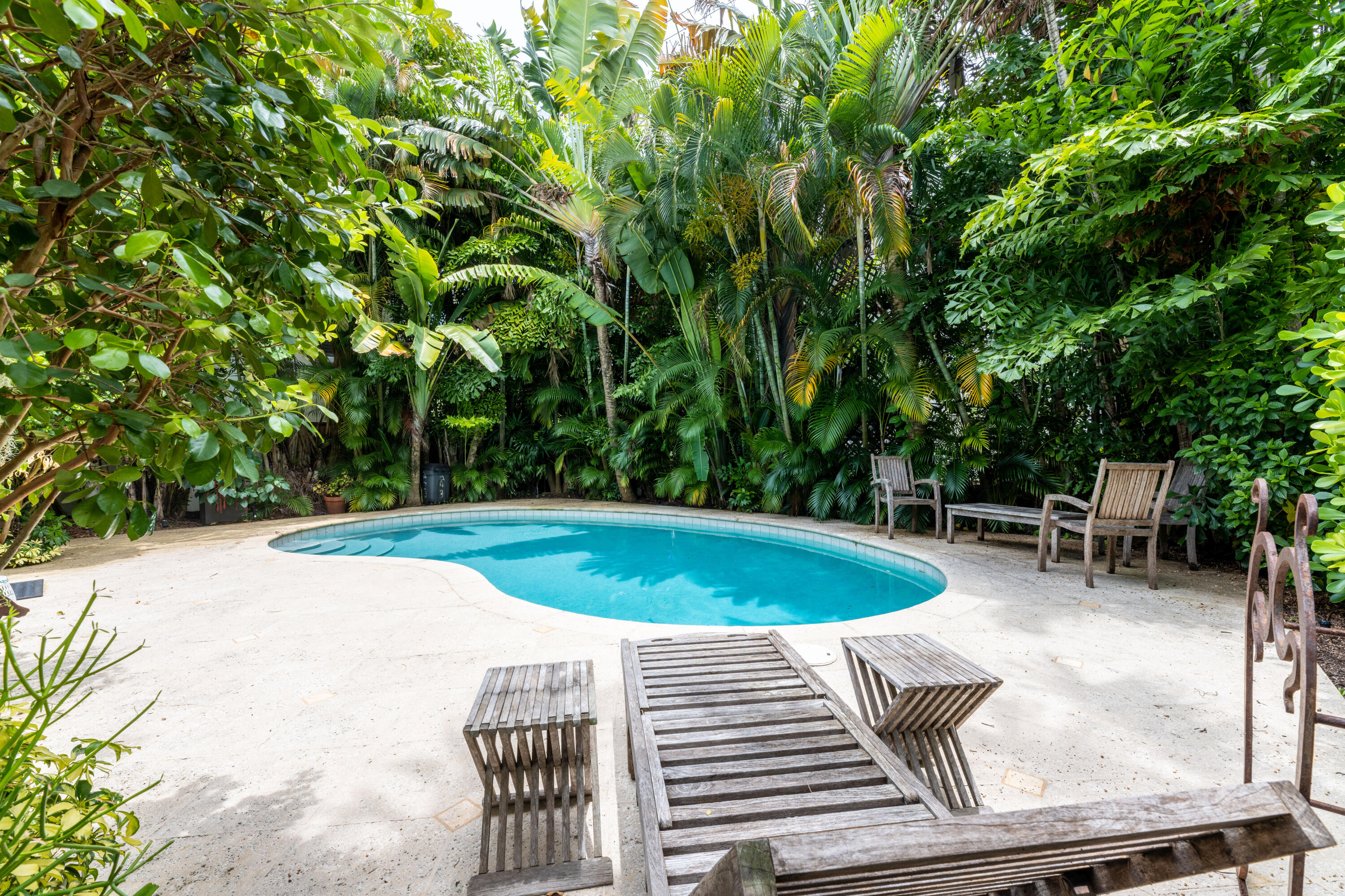 ROYAL PARK ADD TO P B IN - Residential