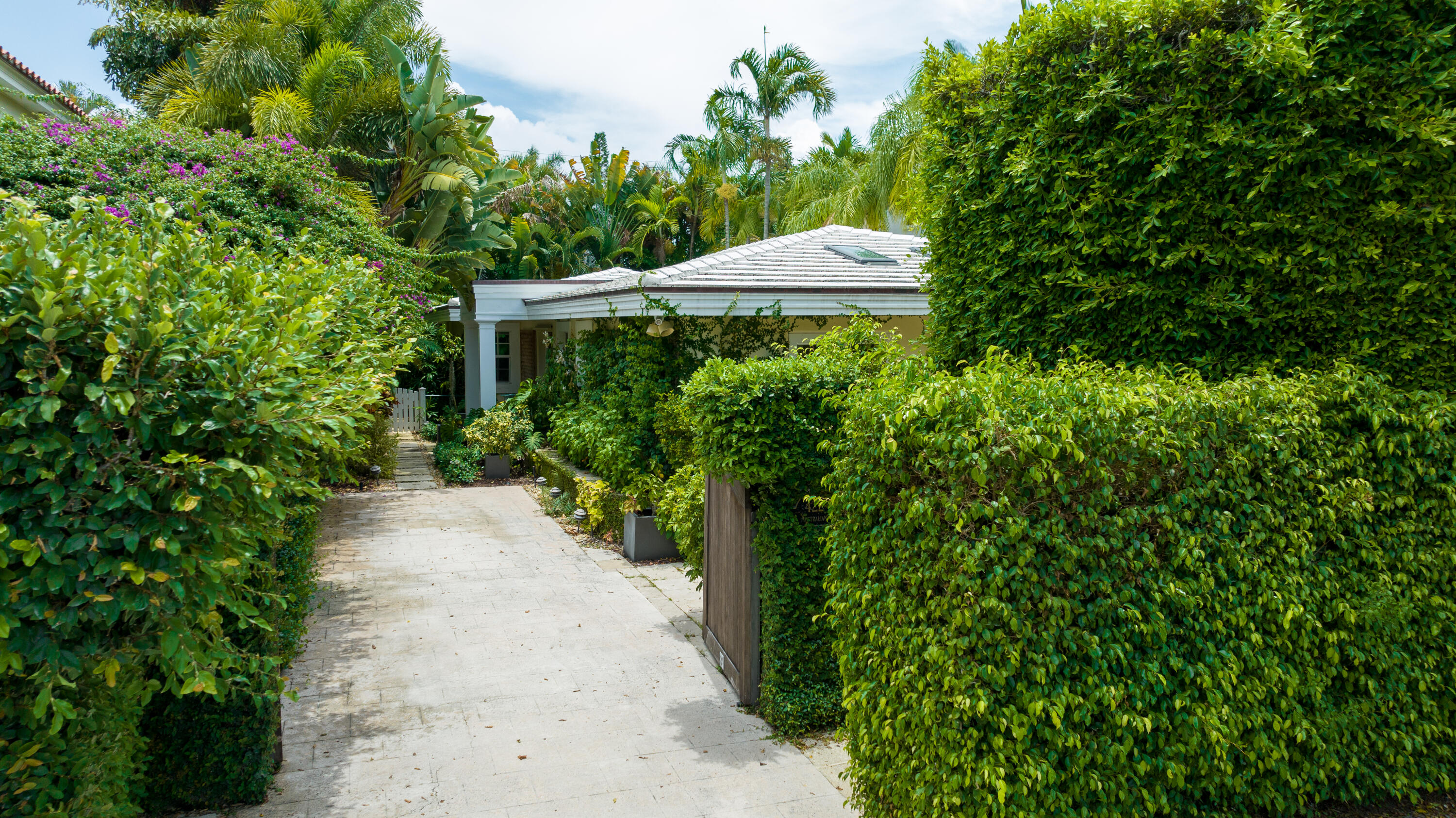 ROYAL PARK ADD TO P B IN - Residential