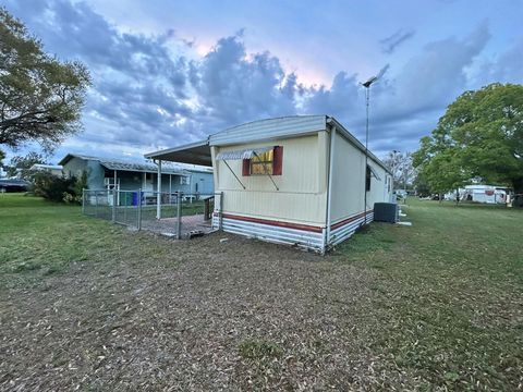 A home in Okeechobee