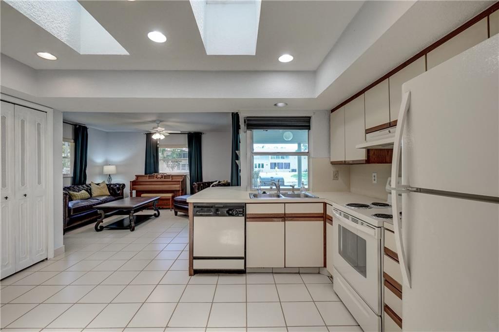 Oriole-Margate Sec 4 78-2 - Residential