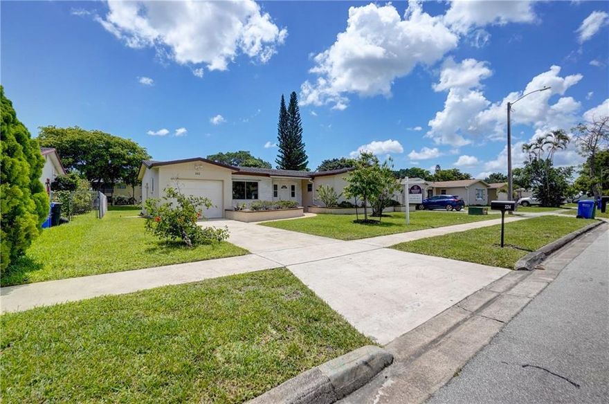 LOOK NO FURTHER. BEAUTIFUL LARGE WATER FRONT LOT LOCATED ON A QUIET STREET. PLENTY OF ROOM FOR A POOL.  NEWER ROOF AND A//C, WITH IMPACT SKYLIGHTS. NEWLY RENOVATED MASTER BATH, NEW WOOD LOOKING PORCELAIN TILE IN THE BEDROOMS, HOME HAS BEEN OUTFITTED WITH A LOT OF SMART FEATURES. SPRINKLERS, NEST A/C, FRONT DOOR ENTRY INCLUDING DOORBELL, LIGHTS THROUGHOUT THE HOUSE AND SECURITY CAMERA. CUSTOM CLOSET SYSTEM IN MASTER COMPLETES THS GEM OF A HOME. NO HOA. CLOSE TO EVERYTHING. READY TO MOVE IN AND CALL YOUR NEW HOME.