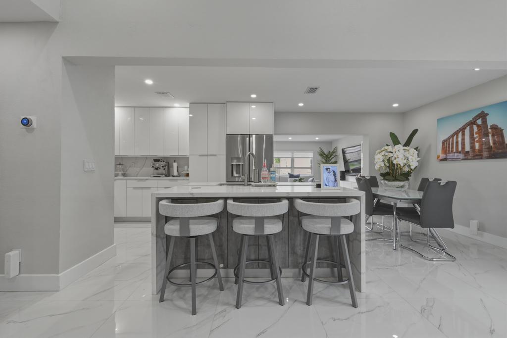 11120 NW 27TH Place