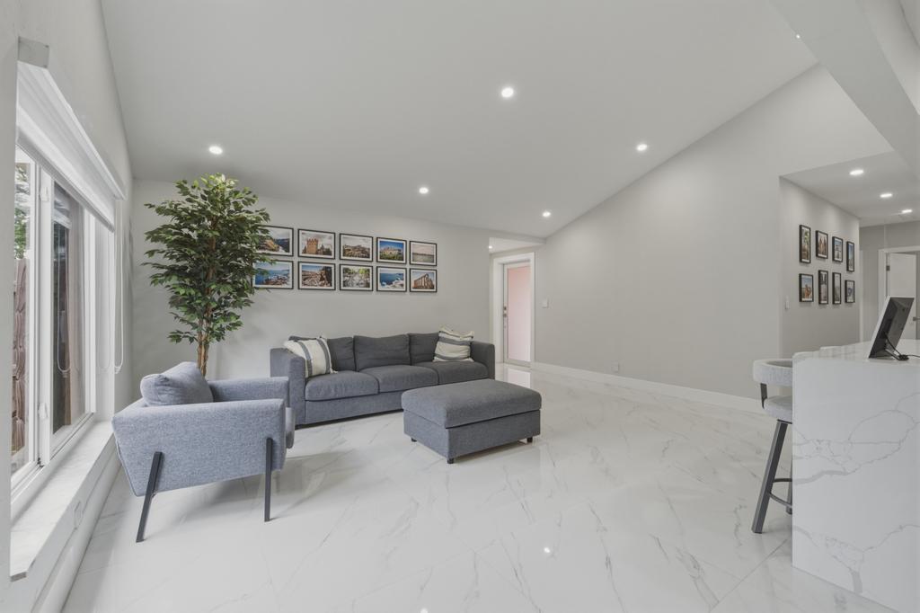 11120 NW 27TH Place