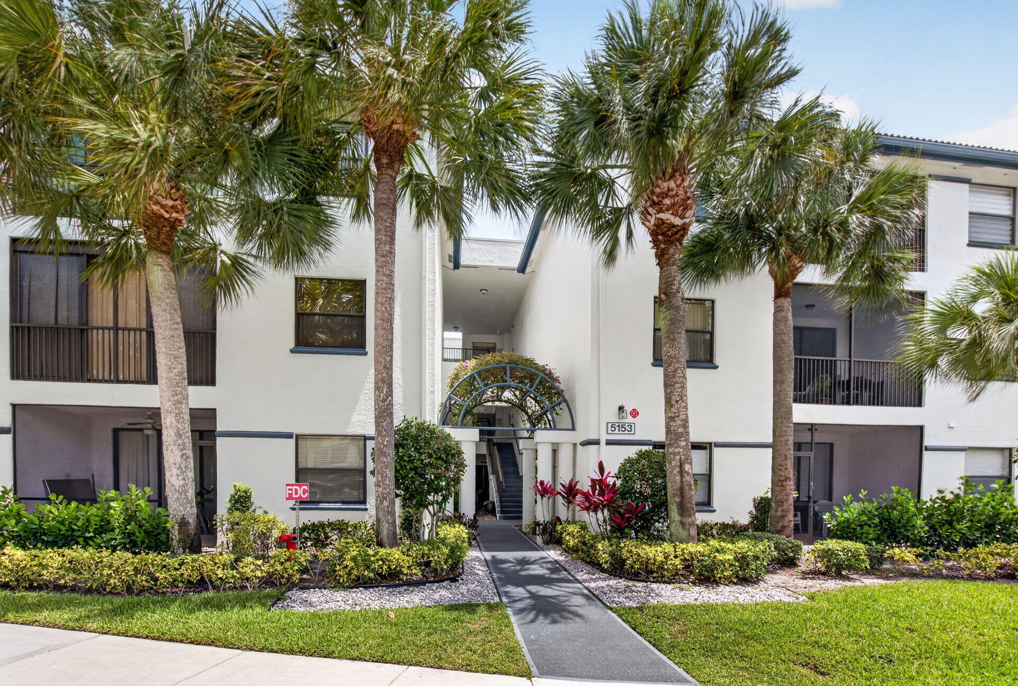 PLATINA  ILLUSTRE VILLAGE CONDO - Residential