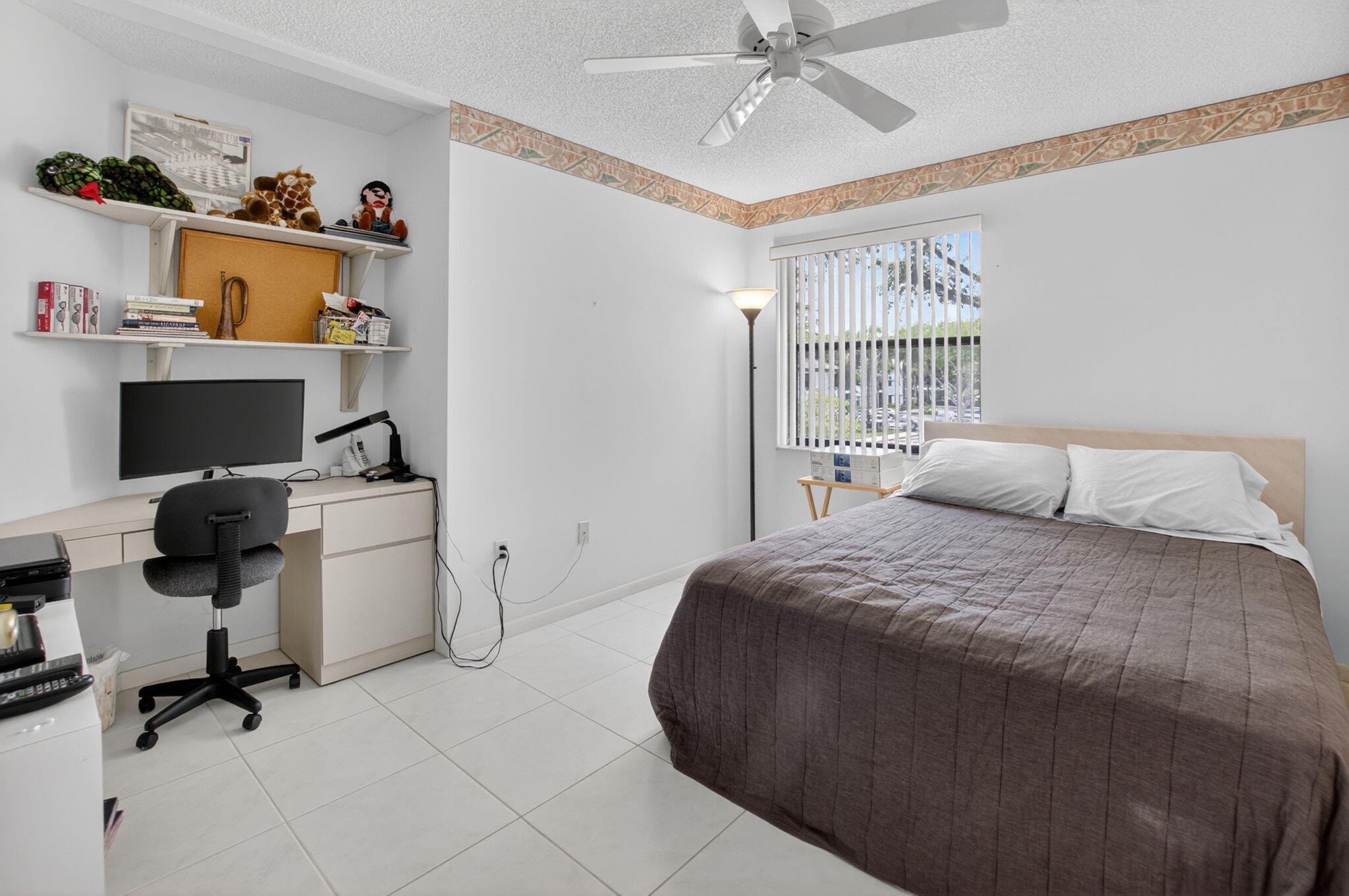 PLATINA  ILLUSTRE VILLAGE CONDO - Residential