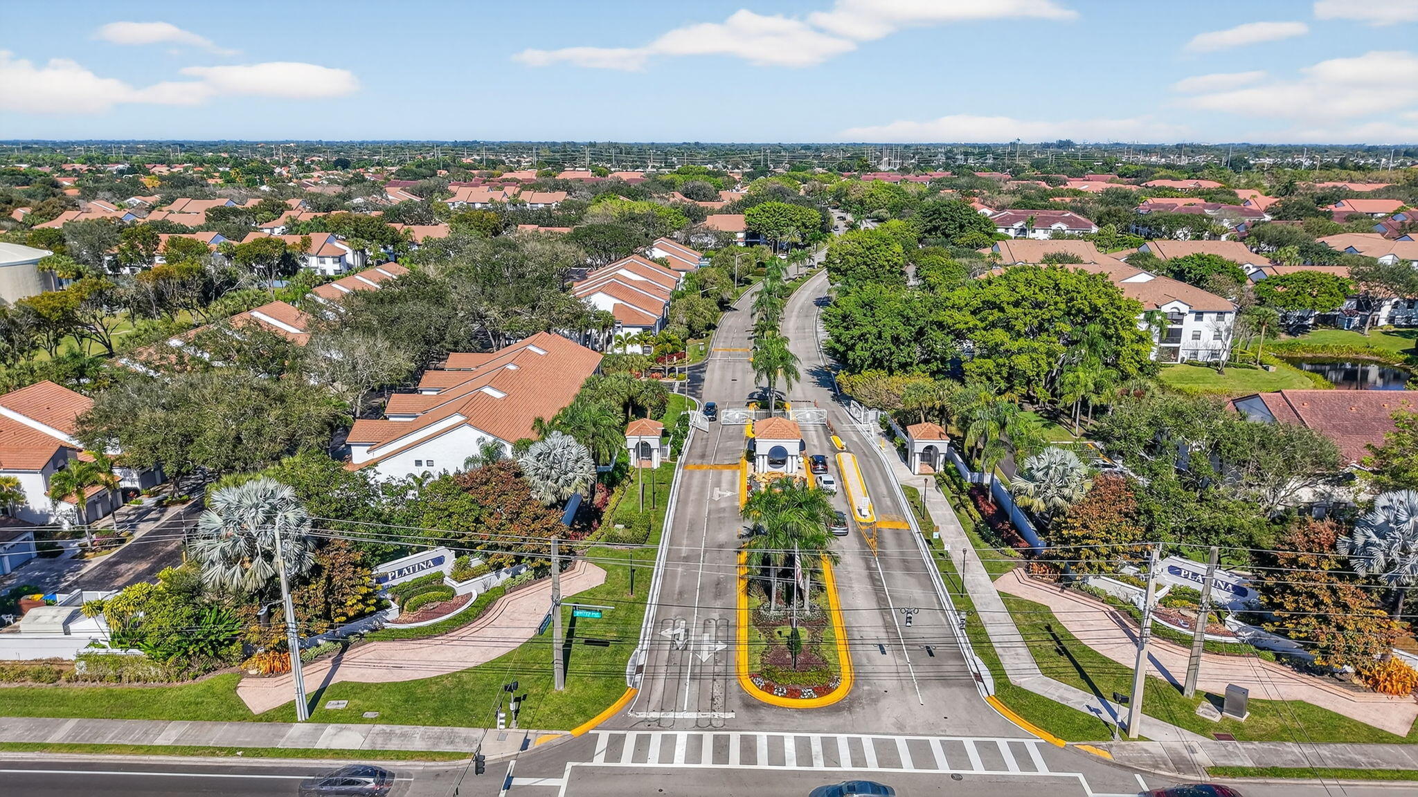 PLATINA  ILLUSTRE VILLAGE CONDO - Residential