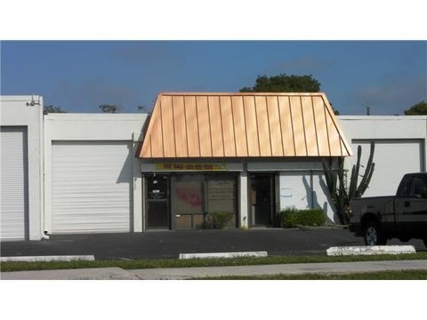 4201 Oak Circle 0470 Boca Raton FL 