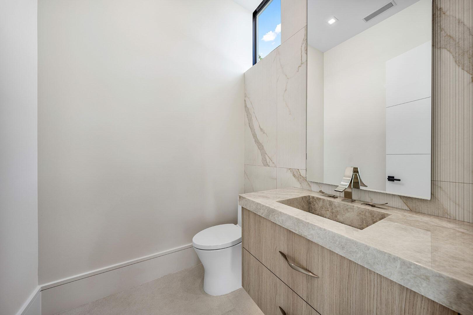 ROYAL PALM YACHT & COUNTR - Residential