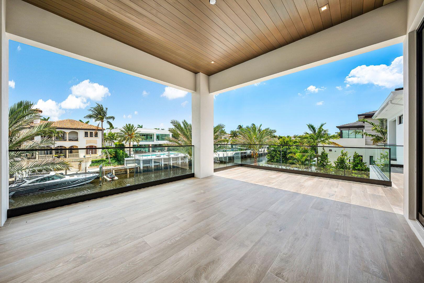 ROYAL PALM YACHT & COUNTR - Residential