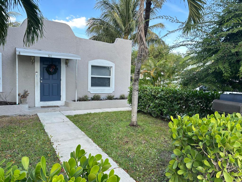 Photo of 611 El Vedado #A, West Palm Beach, FL 33405 (MLS # R11163340)