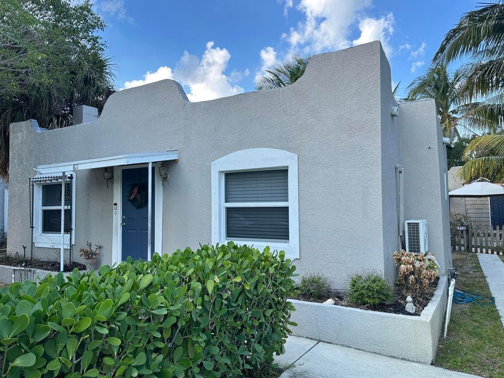 Photo of 611 El Vedado #A, West Palm Beach, FL 33405 (MLS # R11163340)