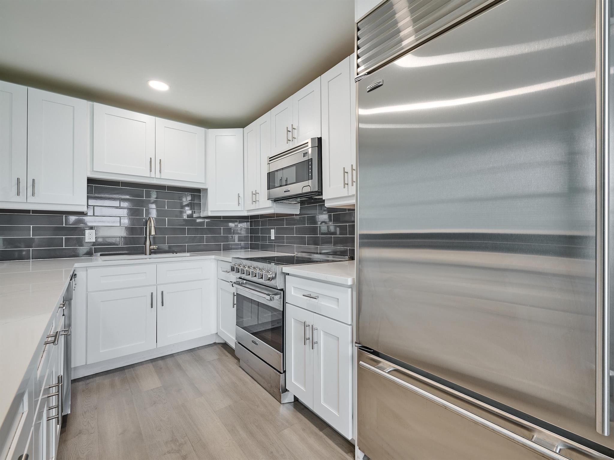 MAPLE LEAF VILLAS CONDO - Residential Lease