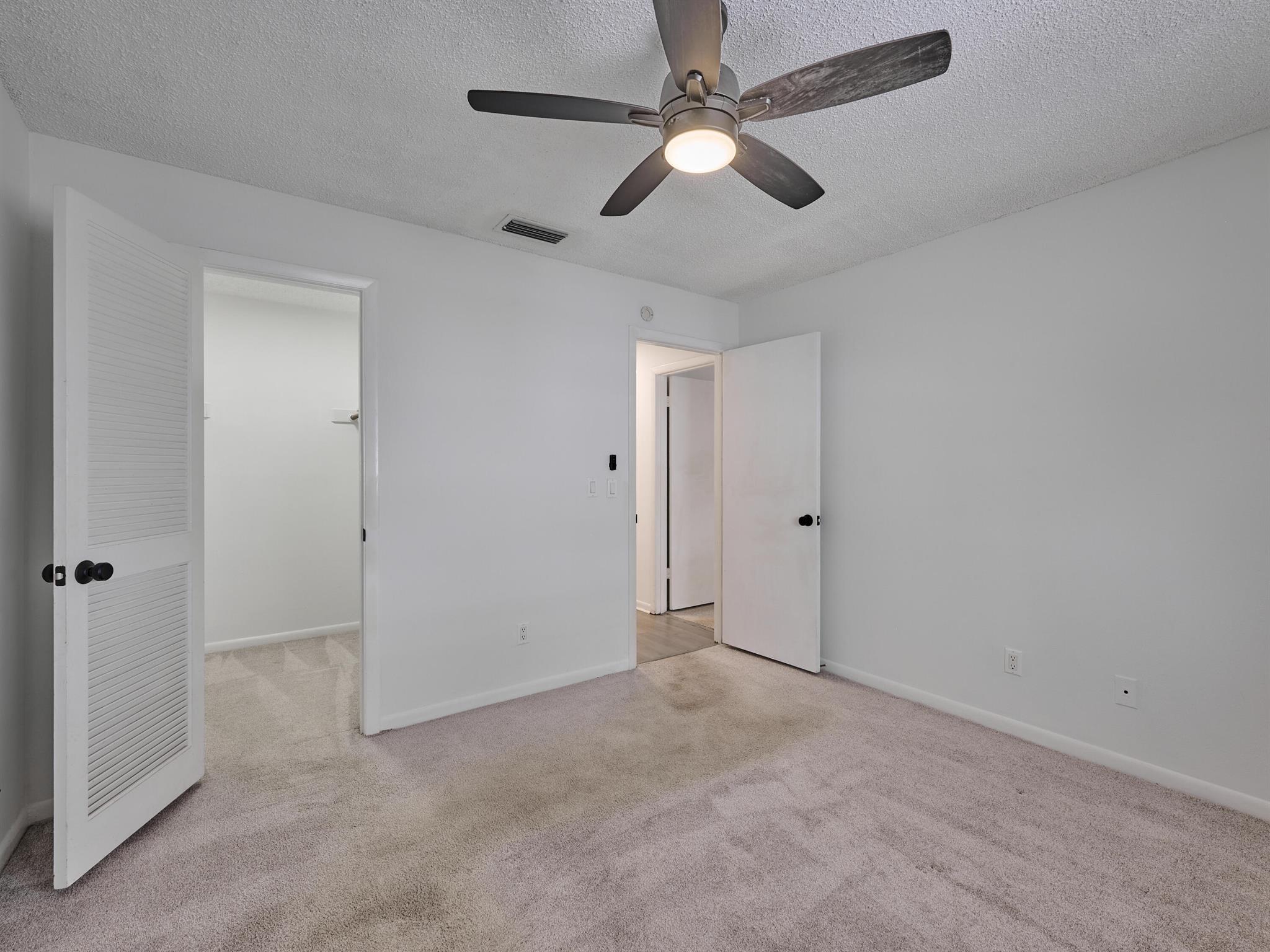 MAPLE LEAF VILLAS CONDO - Residential Lease