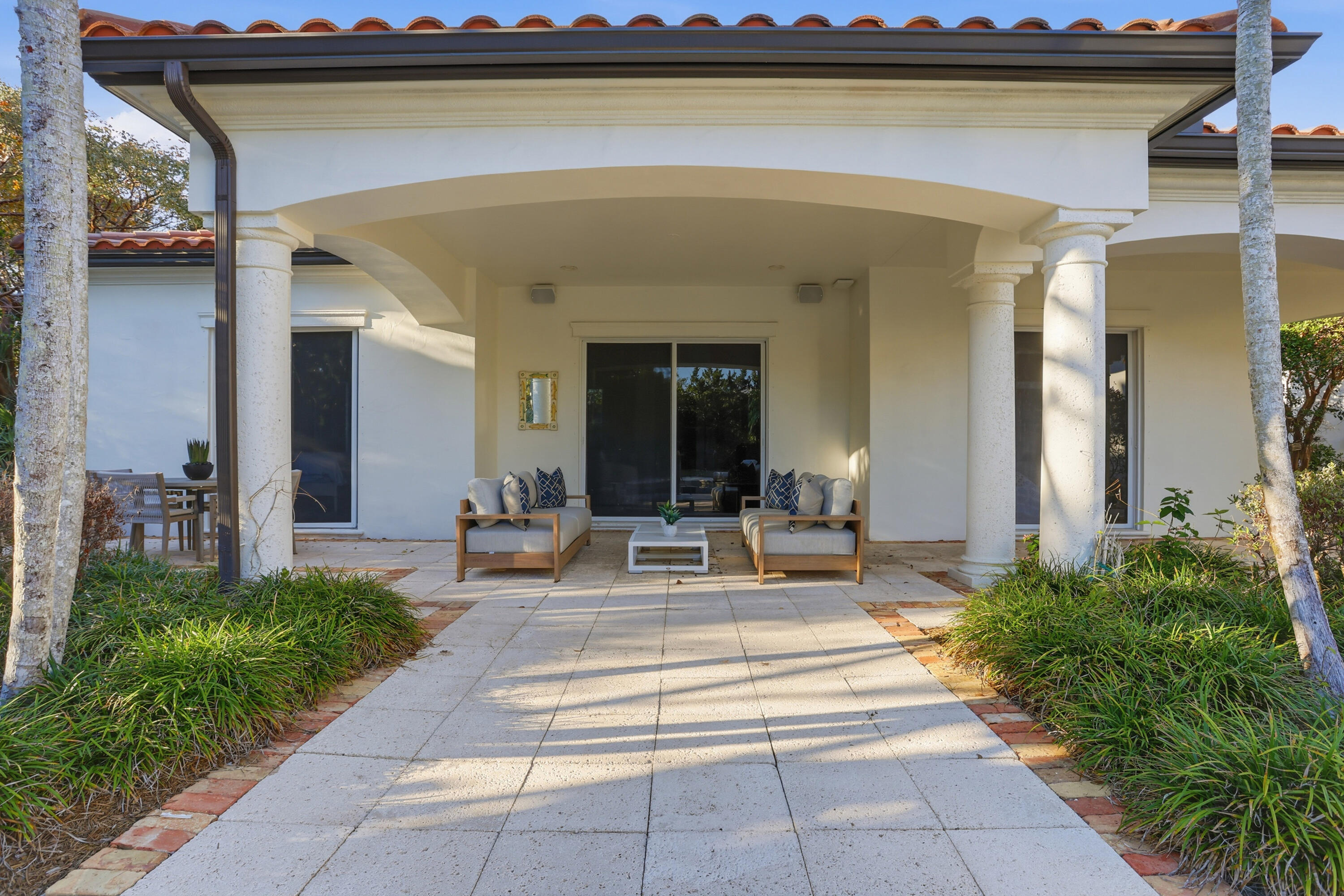 LOBLOLLY PINES - Residential