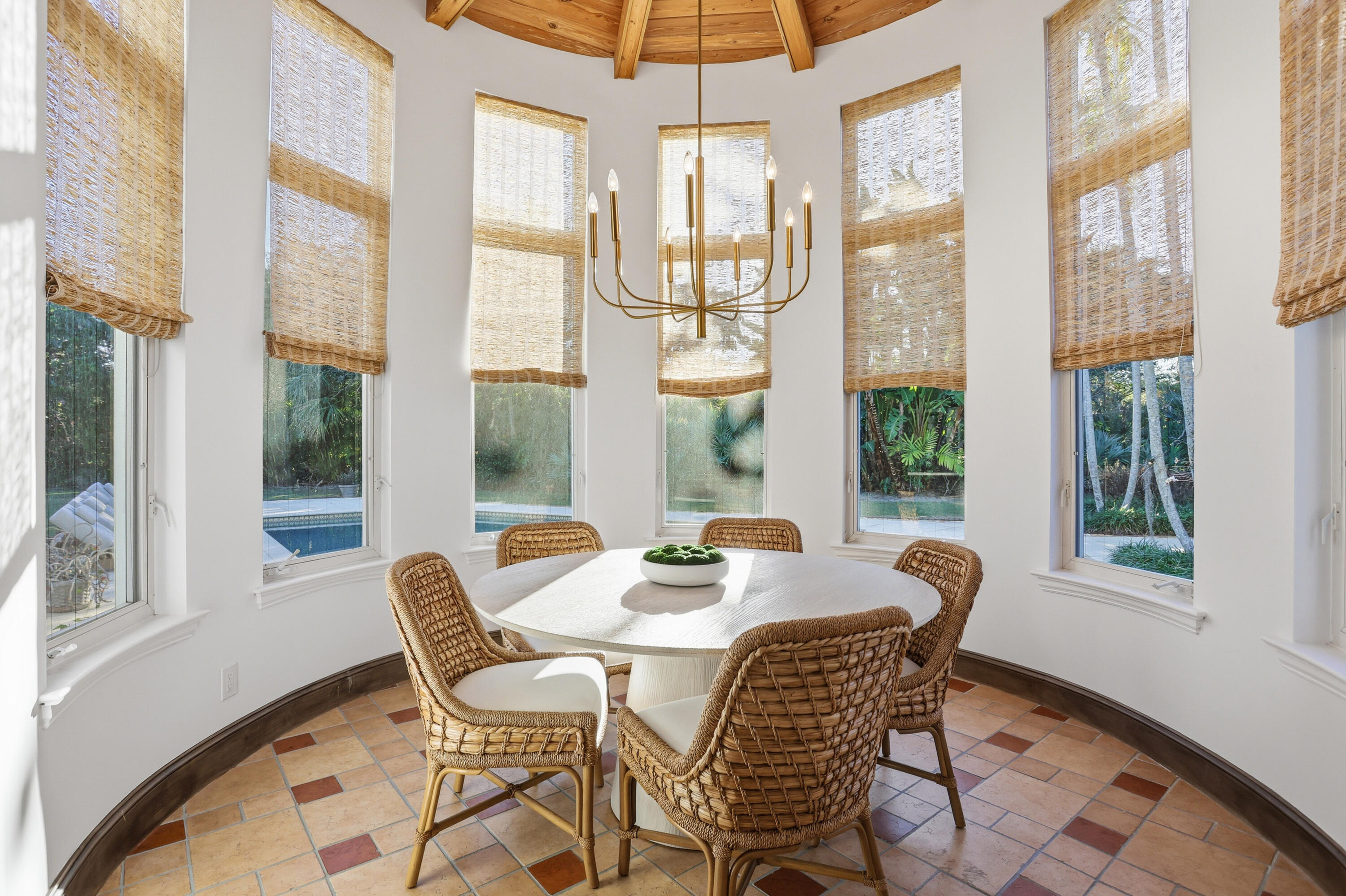 LOBLOLLY PINES - Residential