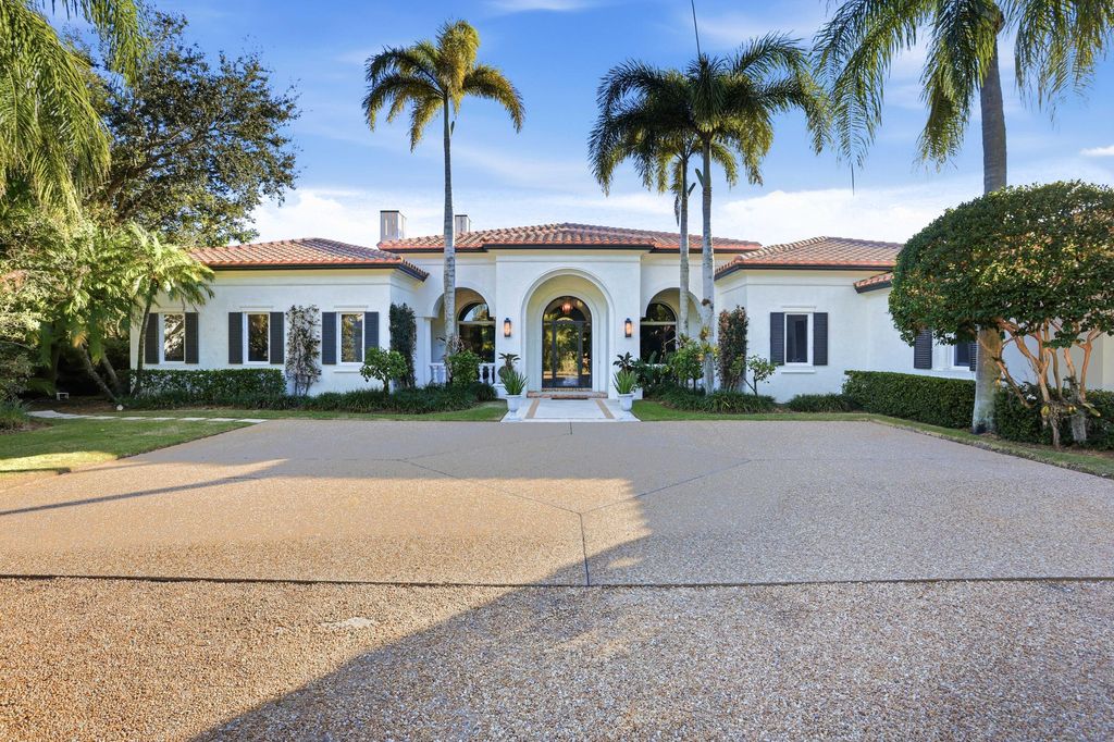 Photo of 6816 SE Morning Dove Way, Hobe Sound, FL 33455 (MLS # R11161708)