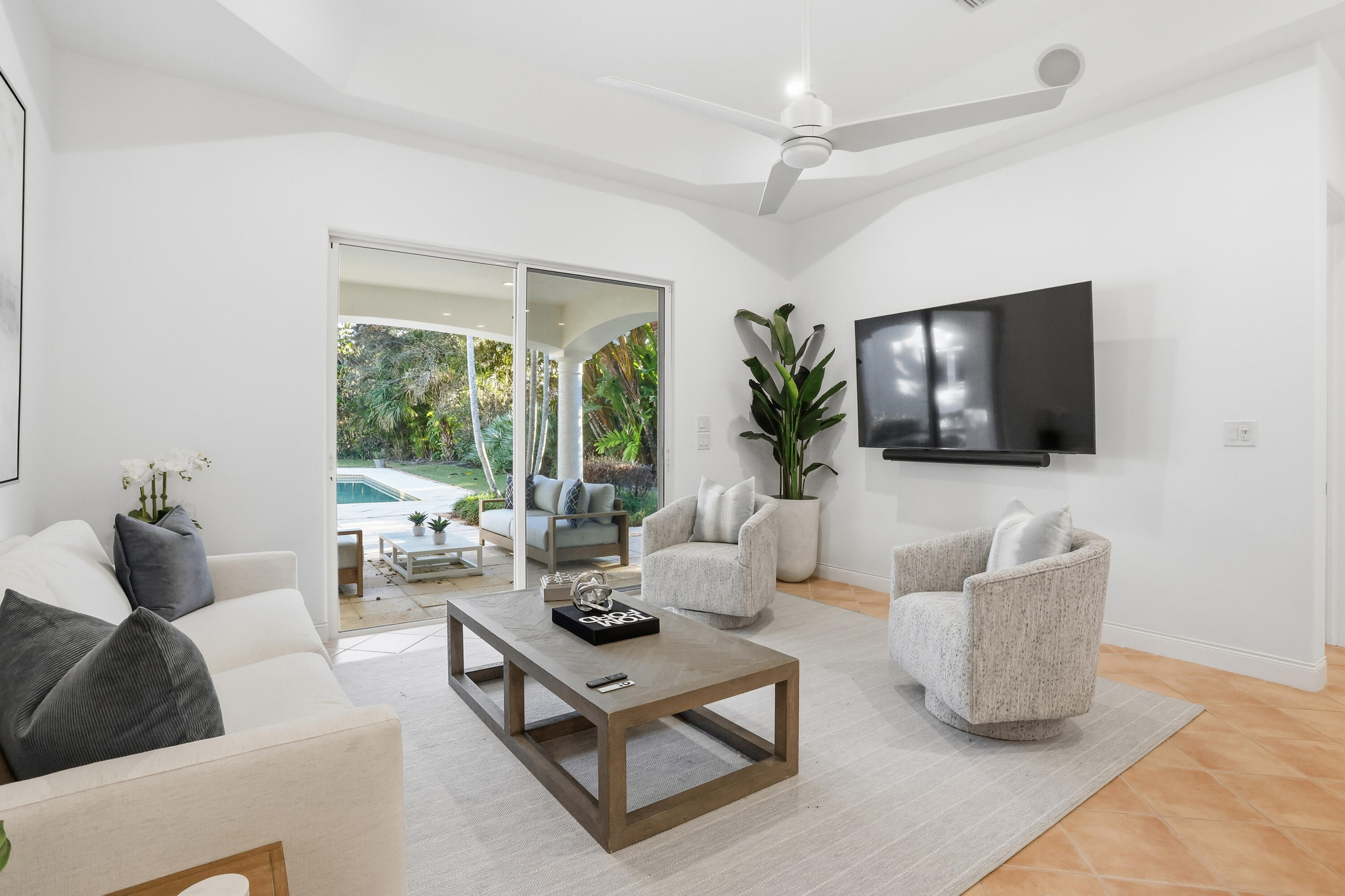 LOBLOLLY PINES - Residential