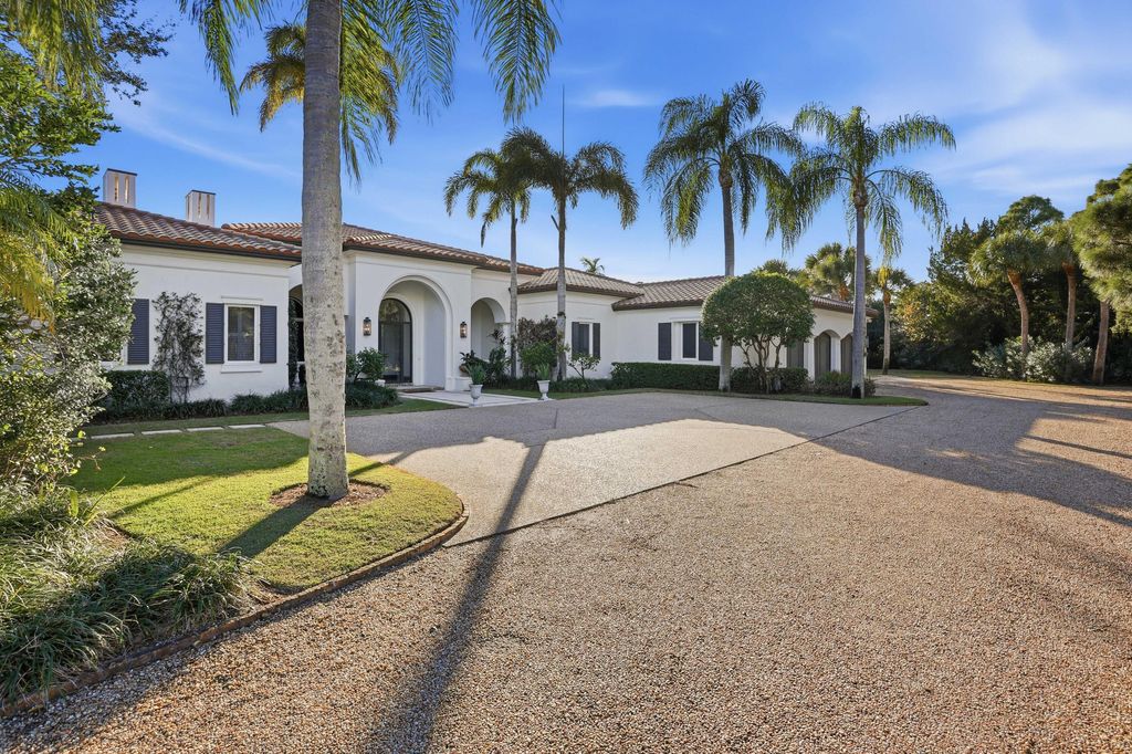 Photo of 6816 SE Morning Dove Way, Hobe Sound, FL 33455 (MLS # R11161708)