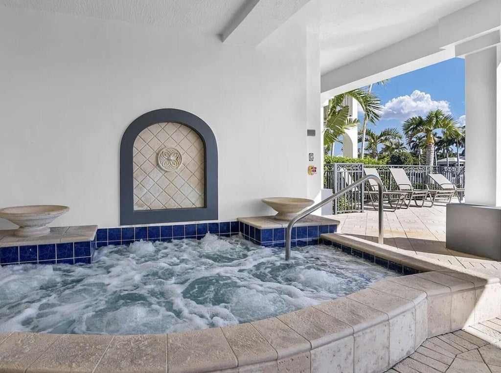 Photo of 3042 WATERSIDE Circle, Boynton Beach, FL 33435 (MLS # B26051744)