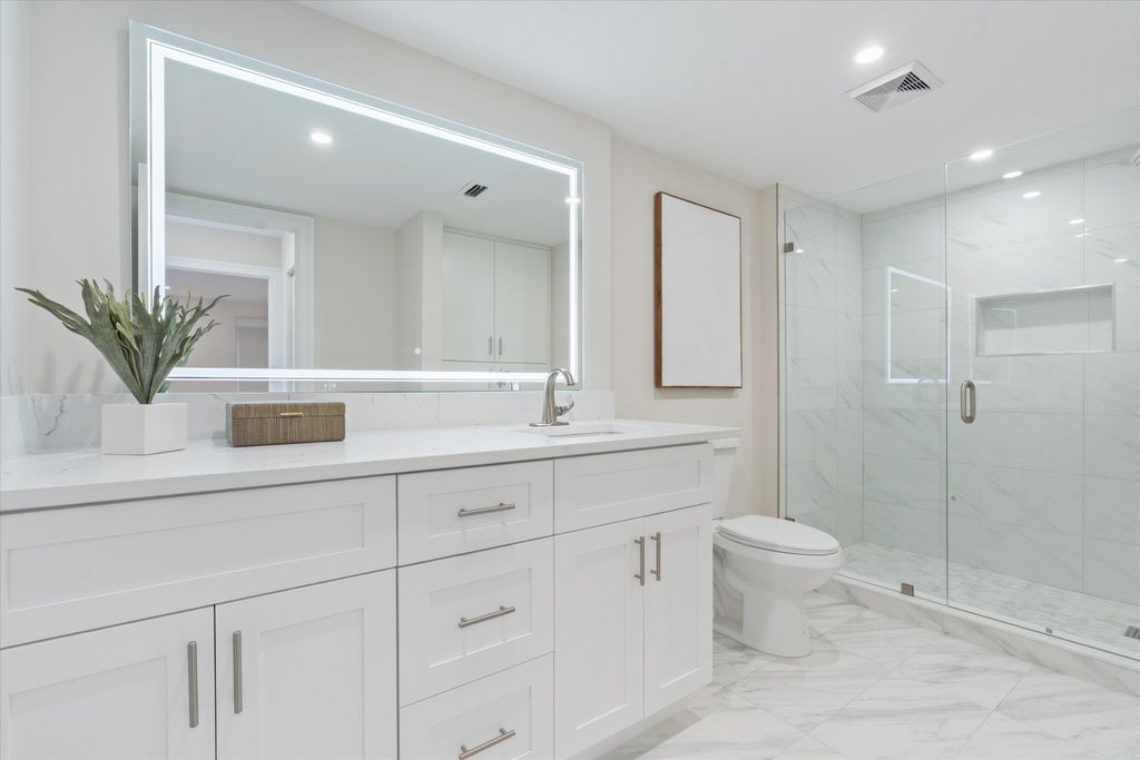 Photo of 38 Southport Lane #F, Boynton Beach, FL 33436 (MLS # R11127517)