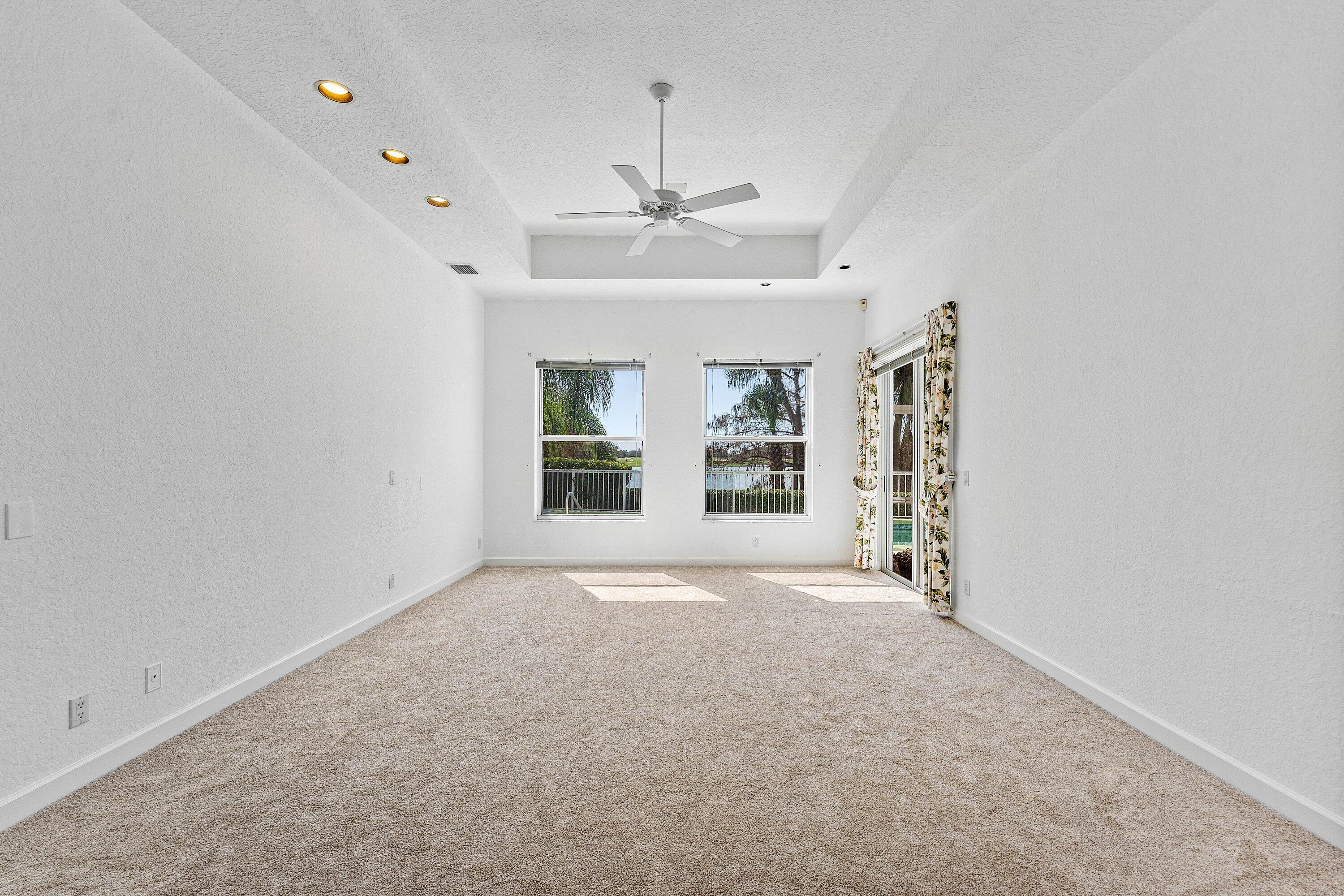 SUTTON PLACE AT HUNTERS RUN - Residential