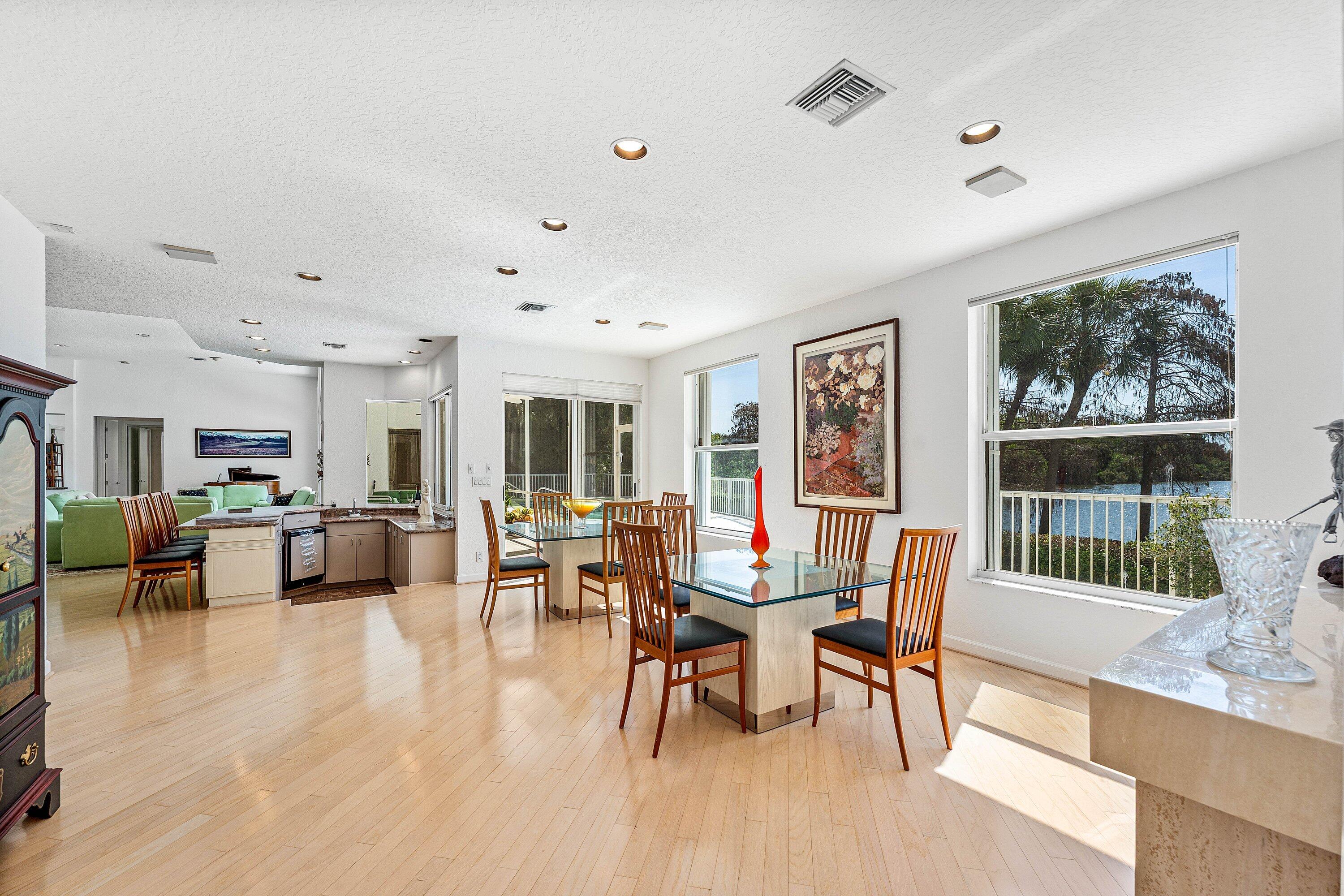 SUTTON PLACE AT HUNTERS RUN - Residential