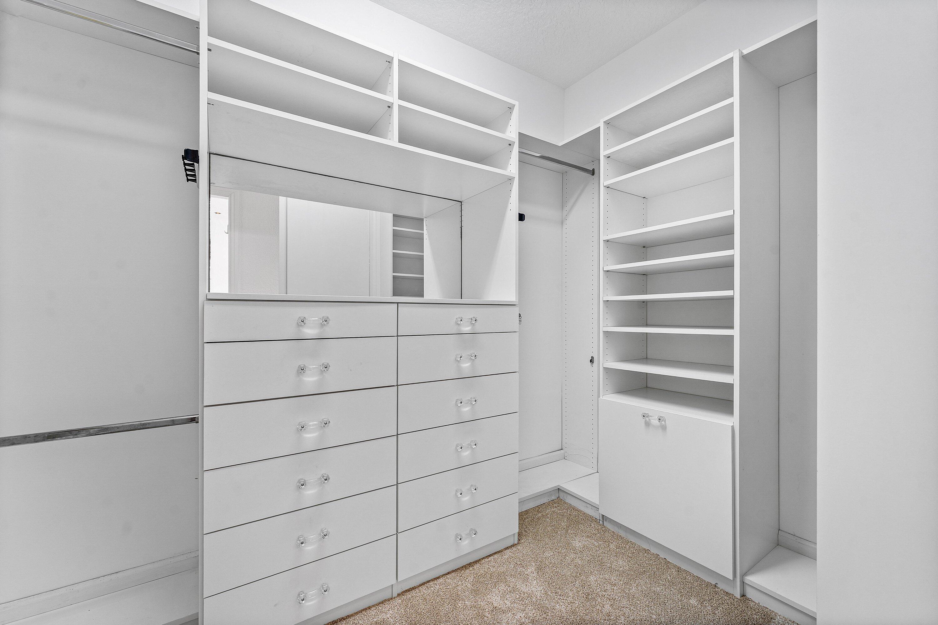 SUTTON PLACE AT HUNTERS RUN - Residential