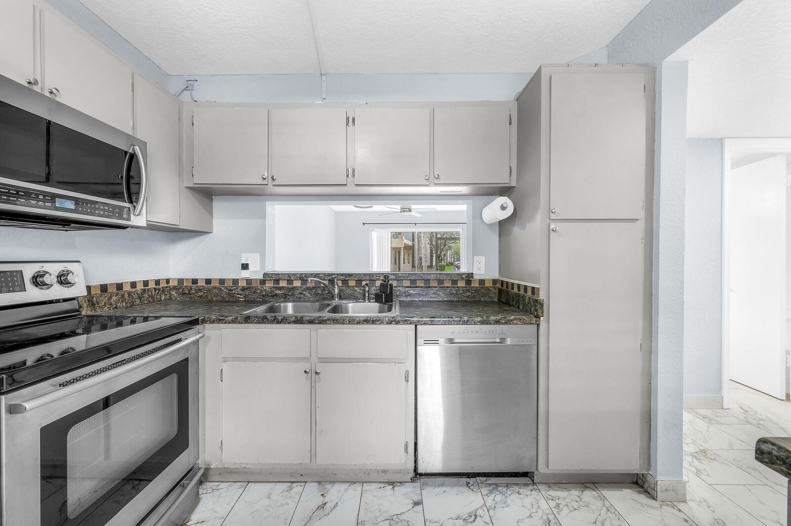 BRITTANY COURT CONDO - Residential Lease