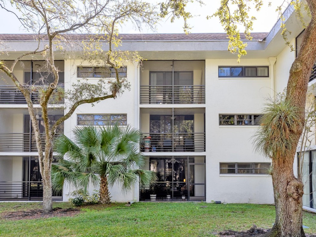 BONAIRE AT WOODMONT NO.4 - Residential