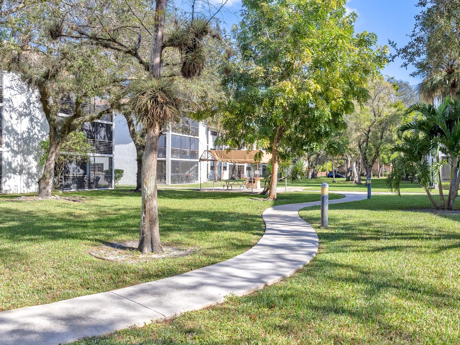 BONAIRE AT WOODMONT NO.4 - Residential